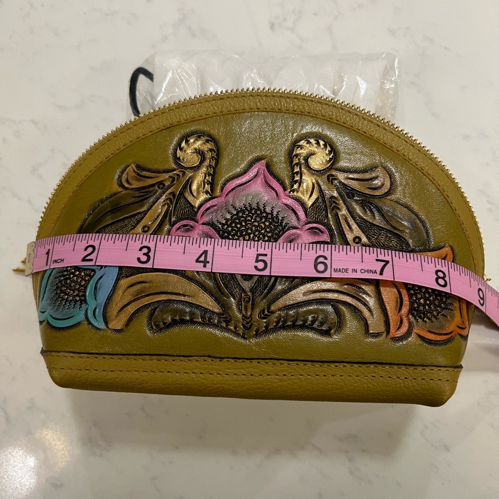 Floral Embossed Leather Pouch - Picture 11 of 11